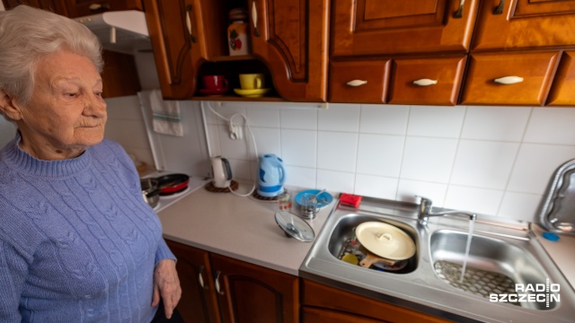 Fot. Robert Stachnik [Radio Szczecin] Zimne kaloryfery i woda. Awaria trwa od rana [WIDEO, ZDJĘCIA]