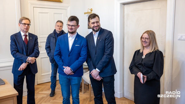 Fot. Robert Stachnik [Radio Szczecin] 150 000 negatywów szczecińskiego fotoreportera w Archiwum Państwowym [WIDEO, ZDJĘCIA]