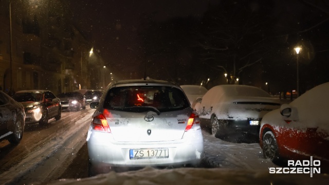 Fot. Robert Stachnik [Radio Szczecin] Śnieżyca w Szczecinie. Dla jednych problem, dla innych widok jak z kreskówki [WIDEO, ZDJĘCIA]