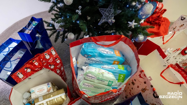 Fot. Robert Stachnik [Radio Szczecin] Paczuszka dla Maluszka - żołnierze 12. Dywizji niosą pomoc [WIDEO, ZDJĘCIA]