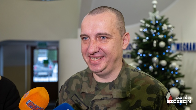 Fot. Robert Stachnik [Radio Szczecin] Paczuszka dla Maluszka - żołnierze 12. Dywizji niosą pomoc [WIDEO, ZDJĘCIA]