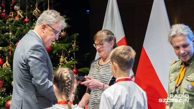 Fot. Robert Stachnik [Radio Szczecin] Gala Wolontariatu Czerwonego Krzyża [WIDEO, ZDJĘCIA]