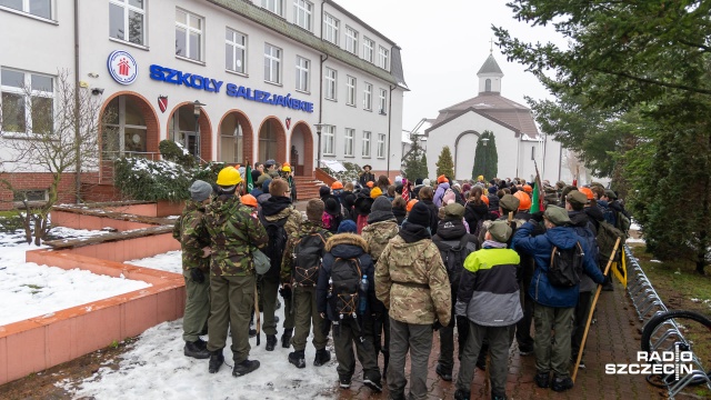 Fot. Robert Stachnik [Radio Szczecin] Harcerze z Polski śladami szczecińskich Wydarzeń Grudniowych [ZDJĘCIA]