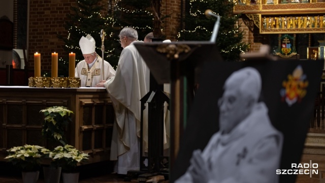 W kościołach w Polsce wierni modlili się w intencji papieża Benedykta XVI