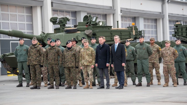 Wicepremier, minister obrony narodowej Mariusz Błaszczak zatwierdził umowę ze stroną amerykańską na 116 czołgów Abrams dla polskiego wojska.