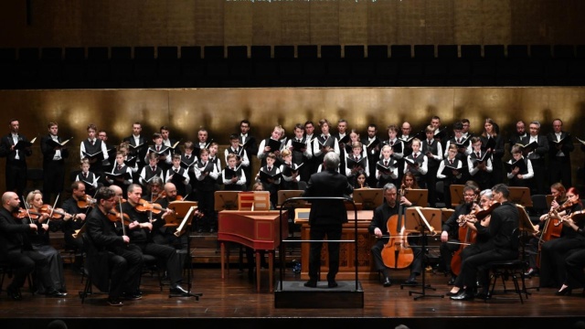 Burzą braw i bisem zakończył się wczorajszy koncert w Filharmonii im. Mieczysława Karłowicza w Szczecinie.