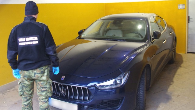 Strażnicy graniczni z Koszalina odzyskali luksusowy samochód. To warte 280 tysięcy złotych Maserati. Samochód został skradziony w Berlinie.