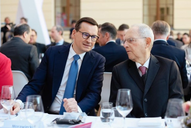 To konsekwentne postępowanie, która ma na celu zmianę polityki Niemiec wobec Rosji - tak wizytę premiera Mateusza Morawieckiego w Berlinie oceniał analityk Marek Budzisz w programie Radio Szczecin na Wieczór.