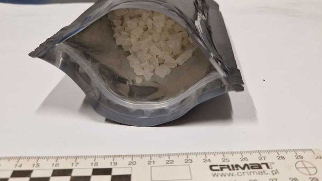 Kilogram narkotyków przejęła kołobrzeska policja. Zatrzymano też trzech mężczyzn, którzy już usłyszeli zarzuty.