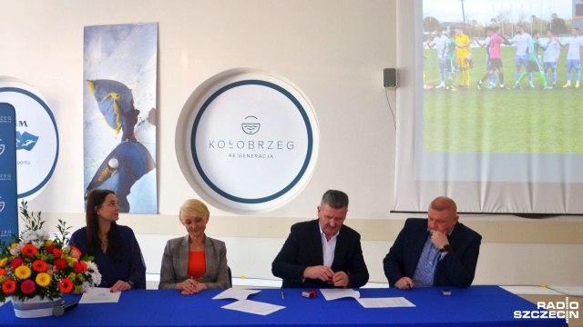 Władze Kołobrzegu podzieliły pieniądze na sport. Umowy na dotacje od samorządu podpisało 25 klubów i stowarzyszeń.