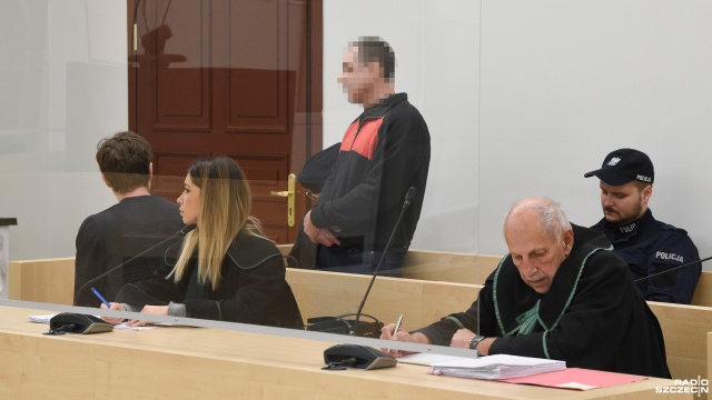 Zadał trzy śmiertelne ciosy nożem koledze, przed sądem okręgowym w Szczecinie ruszył proces Valeriego Z.