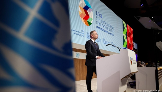 Prezydent Andrzej Duda kończy roboczą wizytę w Katarze. W stolicy tego państwa, Dosze przywódca Polski od wczoraj brał udział w V Konferencji ONZ do spraw państw najsłabiej rozwiniętych.