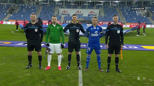 Udany debiut szczecińskiego sędziego w piłkarskiej Ekstraklasie - Karol Arys poprowadził swój pierwszy mecz w rozgrywkach o mistrzostwo Polski.
