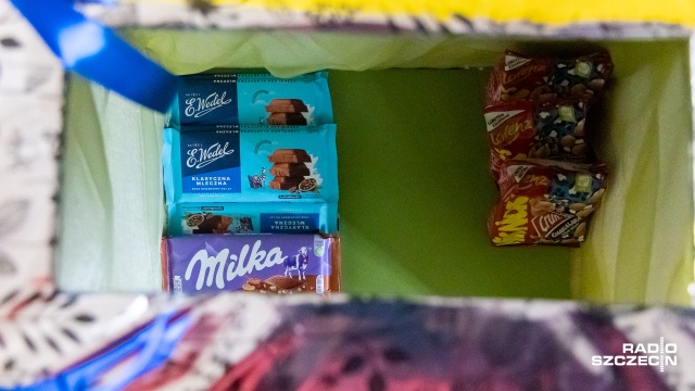 Trwa zbiórka słodyczy dla dzieci na Ukrainie w szczecińskim Pałacu Młodzieży.