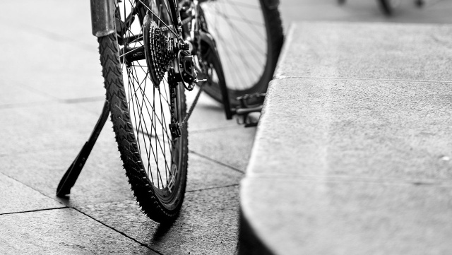 Skradzione rowery odzyskali policjanci z Kołobrzegu, złodziej ma jednak dodatkowe problemy. W jego domu funkcjonariusze znaleźli narkotyki.
