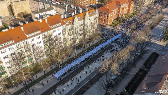 Tłumy szczecinian na Marszu Papieskim [WIDEO, DUŻO ZDJĘĆ]