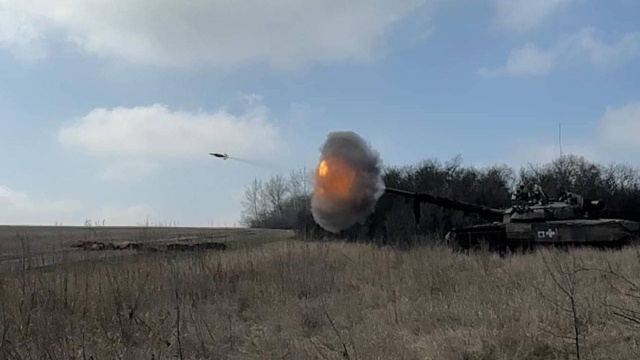 Ostatniej doby Rosjanie ponad 50 razy ostrzelali Ukrainę i przeprowadzili 32 naloty na jej terytorium.