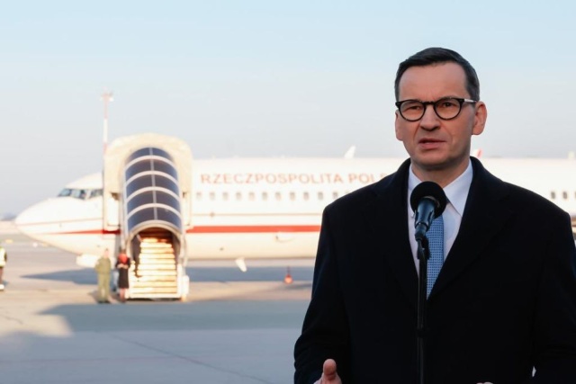 Premier Mateusz Morawiecki powiedział, że w Stanach Zjednoczonych będzie umacniał sojusz polsko-amerykański. Szef rządu leci we wtorek do USA, gdzie między innymi spotka się z amerykańską wiceprezydent Kamalą Harris.