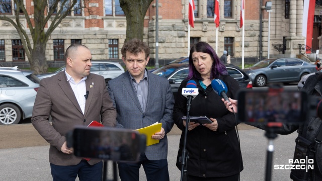Obecny stan kraju oceniają na trójkę w szkolnej skali. Zdaniem lokalnych polityków partii Polska 2050 Szymona Hołowni, tylko ich program Polska na 6-tkę gwarantuje zmianę sytuacji.