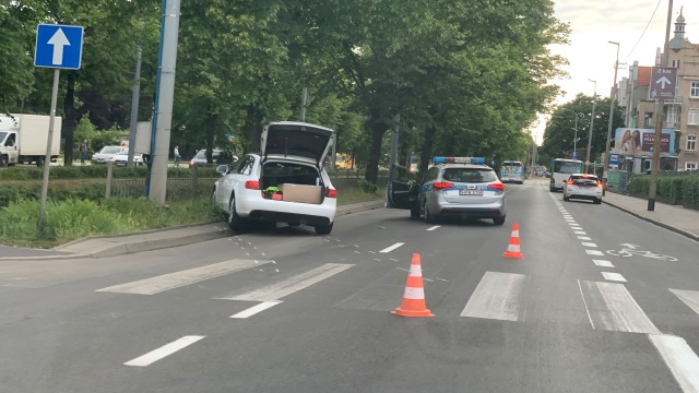Kolizja w centrum Szczecina. Do zdarzenia doszło przed godziną 6.