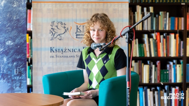 Szukali w lekturach szkolnych tego, co jeszcze nieodkryte, urody słowa i piękna języka. W Książnicy Pomorskiej we wtorek odbyła się IV edycja konkursu Lekturiada. Uczniowie wybierali fragment lektur, które interpretowali.