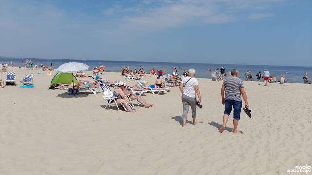 Do wakacji zostało zaledwie kilka dni. 24. czerwca na obleganym już przez turystów świnoujskim kąpielisku na wyspie Uznam pojawią się ratownicy. Plaża strzeżona będzie funkcjonowała przez całe wakacje.