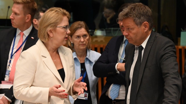 - Nie ma na razie porozumienia wśród unijnych krajów w sprawie reformy rynku energii elektrycznej, ale postulat Polski uwzględniony - poinformowała w Luksemburgu minister klimatu i środowiska Anna Moskwa. Uzgodnień nie przyniosło spotkanie w Luksemburgu szefów resortów energii państw.