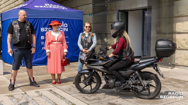 Będą pokazywać i uczyć jak bezpiecznie poruszać się po drodze, pokażą też dlaczego pokazywanie się na ulicy jest tak ważne, czyli zwrócą uwagę na problem widoczności wszystkich uczestników ruchu.