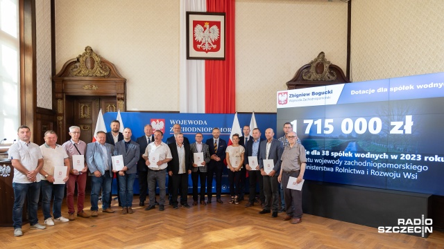Ponad 1 milion 700 tysięcy złotych przekazał wojewoda zachodniopomorski spółkom wodnym. To pieniądze, które mają pomóc w walce z tzw. suszą hydrologiczną.