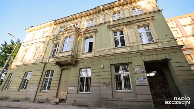 Akademia Sztuki w Szczecinie zamyka pracownię w Centrum Przemysłów Kreatywnych. Powstało ono w 2015 roku. Znajduje się w budynku po dawnym internacie Liceum Medycznego przy Placu Orła Białego. Według naszych informacji to z powodu niespełniania wymogów przepisów BHP.