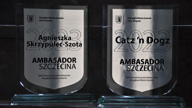 Ambasadorami zostaną: Agnieszka Skrzypulec-Szota, reprezentantka Polski w żeglarstwie i wicemistrzyni olimpijska oraz Grzegorz Demiańczuk i Wojciech Tarańczuk tworzący muzyczny duet Catz039n Dogz, który zagrał na scenach Stanów Zjednoczonych, Japonii i Nowej Zelandii.