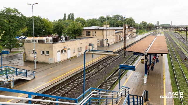 Dworzec kolejowy Szczecin Dąbie i jego okolice zmienią się nie do poznania. Przebudowę przejdą budynek dworca i perony, ale również tereny przy dworcu i infrastruktura podziemna.