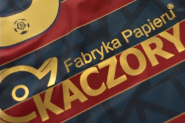 Fabryka Papieru Kaczory została Partnerem Wiodącym Pogoni Szczecin. Umowa została zawarta na trwający obecnie sezon rozgrywkowy.