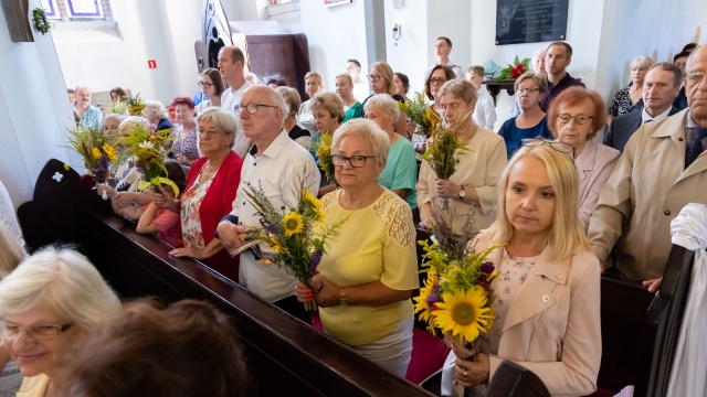 Kościoły w regionie zapełniły się kwiatami - wszystko z okazji święta Wniebowzięcia Najświętszej Marii Panny. Zwane jest potocznie Matki Boskiej Zielnej.