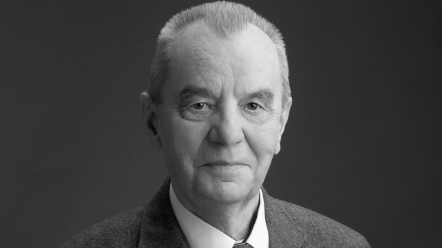 Zmarł Jan Stopyra - poinformował o tym w mediach społecznościowych Prezydent Szczecina Piotr Krzystek.