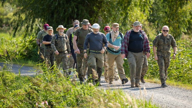 100 kilometrów na pieszo i w kajaku pokonają weterani byłej 56. Kompani Specjalnej podczas III Marszu Chartytatywnego. Żołnierze wyruszyli ze Szczecina i w piątek dotrą do Dziwnowa, gdzie odbędzie się Festyn Komandosa.