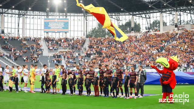 Piłkarze Pogoni bez przełamania w rozgrywkach o mistrzostwo Polski. Szczecinianie doznali w środę trzeciej z rzędu porażki w ekstraklasie, przegrywając na swoim stadionie ze Śląskiem Wrocław 0:2.