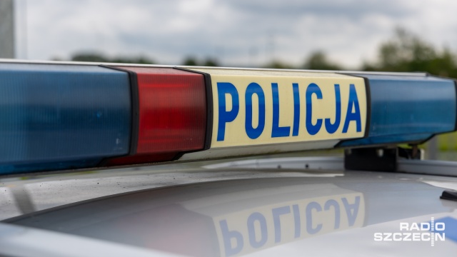 Życie kobiety, było zagrożone, policjanci eskortowali ją do szpitala. Wszystko działo się na trasie S6, w pobliżu miejscowości Bobrowiczki w powiecie sławieńskim.