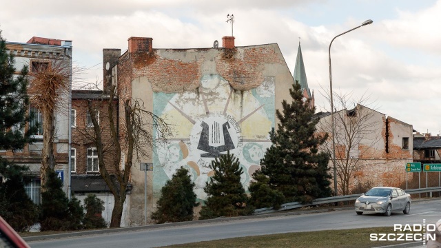 1200 nowych żarówek oświetli Połczyn Zdrój. Władze gminy rozpoczęły ich wymianę.