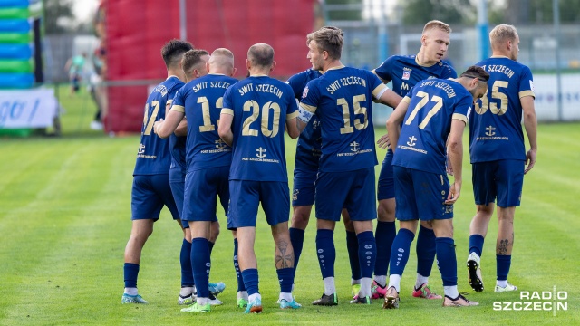 Piłkarze Świtu nadal niepokonani w 3 lidze. Szczecinianie wygrali dziś na wyjeździe z Cartusią Kartuzy 1:0 w 9. kolejce rozgrywek grupy drugiej.