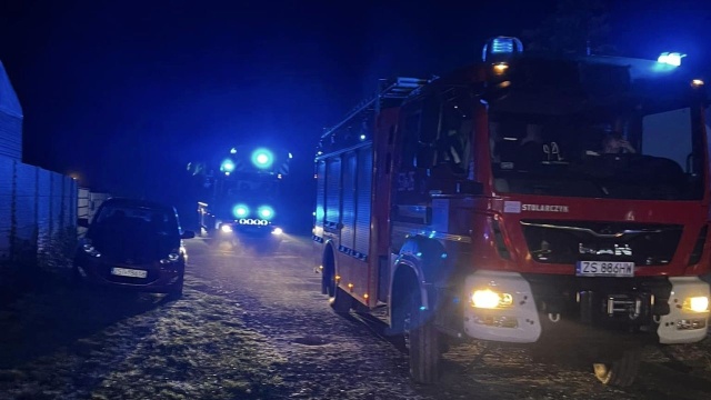 W nocy strażacy z regionu walczyli z dwoma pożarami.