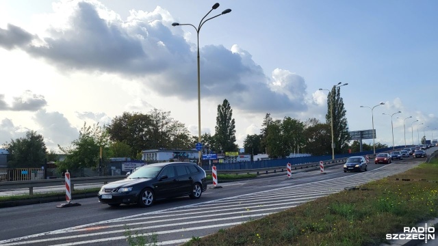 Ogromny korek na szczecińskiej Trasie Zamkowej. Tak jest na wyjeździe z miasta. Zator mierzy prawie siedem kilometrów.