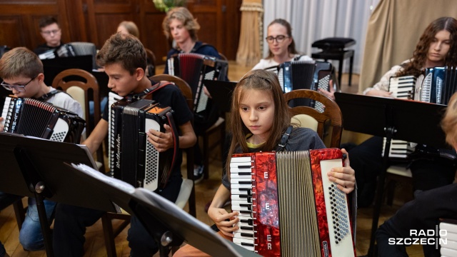 To uczniowie szczecińskich szkół muzycznych, którzy tworzą Zachodniopomorską Orkiestrę Akordeonową.