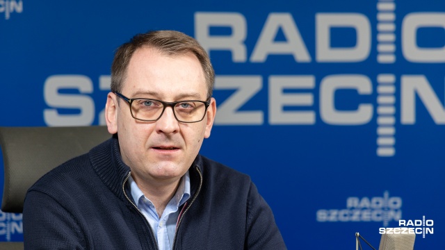 Po 18 latach Lewica wraca do współrządzenia naszym krajem - tak obecny szef Nowej Lewicy w Szczecinie, Dawid Krystek komentuje wstępne wyniki sondażu exit poll.