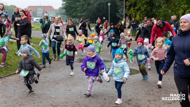 Ponad 500 osób biegło, żeby pomóc ciężko chorym - to w ramach II edycji Biegu Dla Hospicjum, który odbył się w parku Kasprowicza.