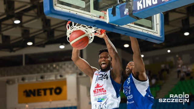 Koszykarze Kinga Szczecin przegrali w sobotę we własnej hali, po dogrywce, z Anwilem Włocławek 92:93 w najciekawszym meczu 6. kolejki rozgrywek Orlen Basket Ligi.