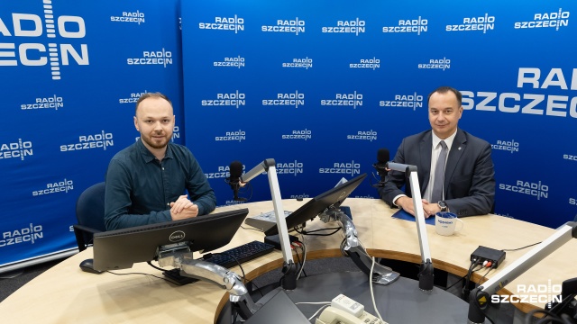 Stopy procentowe będą spadać, ale ceny nieruchomości niekoniecznie - gość Rozmów pod krawatem oceniał, czy końcówka roku to dobry czas na zakup mieszkania.