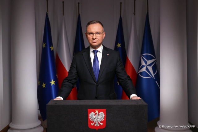 Prezydent Andrzej Duda poinformował w orędziu, że postanowił powierzyć misję sformowania rządu premierowi Mateuszowi Morawieckiemu.