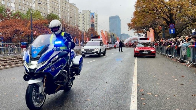 Rzecznik stołecznej policji podinspektor Sylwester Marczak poinformował, że wszystkie wydarzenia w Warszawie związane z obchodami Święta Niepodległości przebiegły spokojnie.