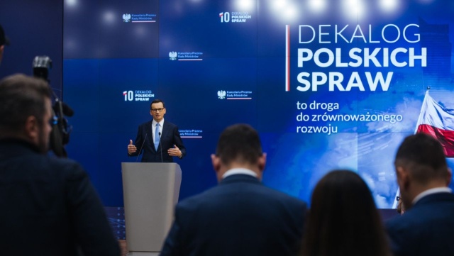 Premier Mateusz Morawiecki w ciągu najbliższych dni ma przedstawić propozycję składu nowego rządu. Dodał, że trwają rozmowy w tej sprawie. Podkreślił, że tego typu spotkania wymagają poufności.